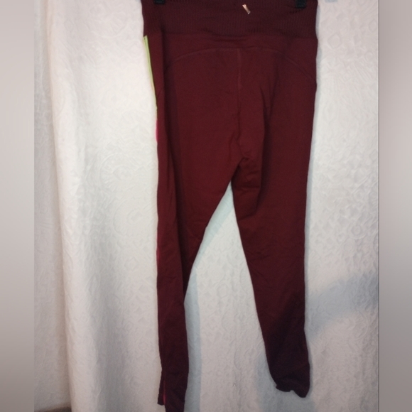 Victoria’s‎ Secret PINK Ultimate Ankle Leggings - Picture 2 of 5